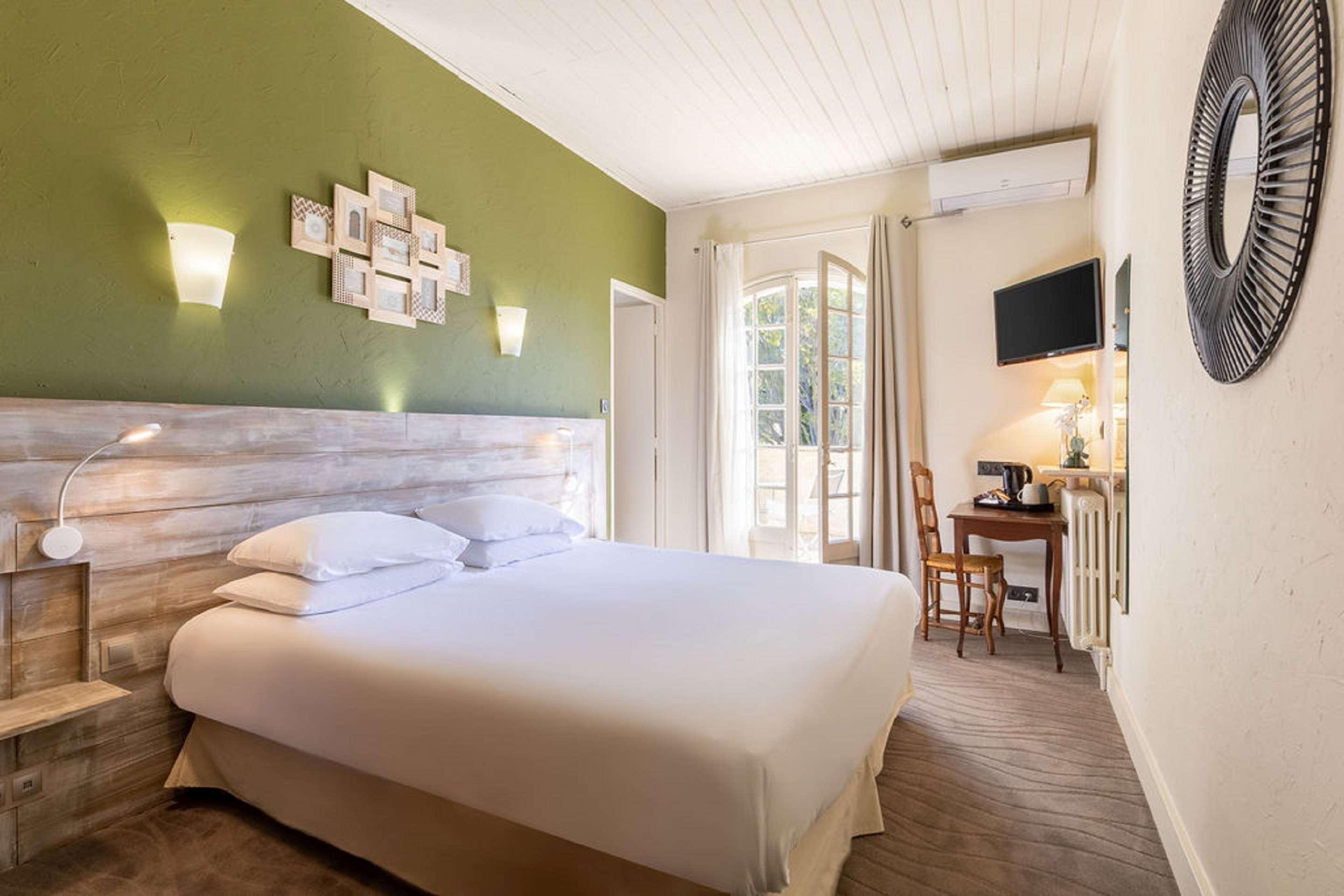 Best Western Le Val Majour Fontvieille Εξωτερικό φωτογραφία
