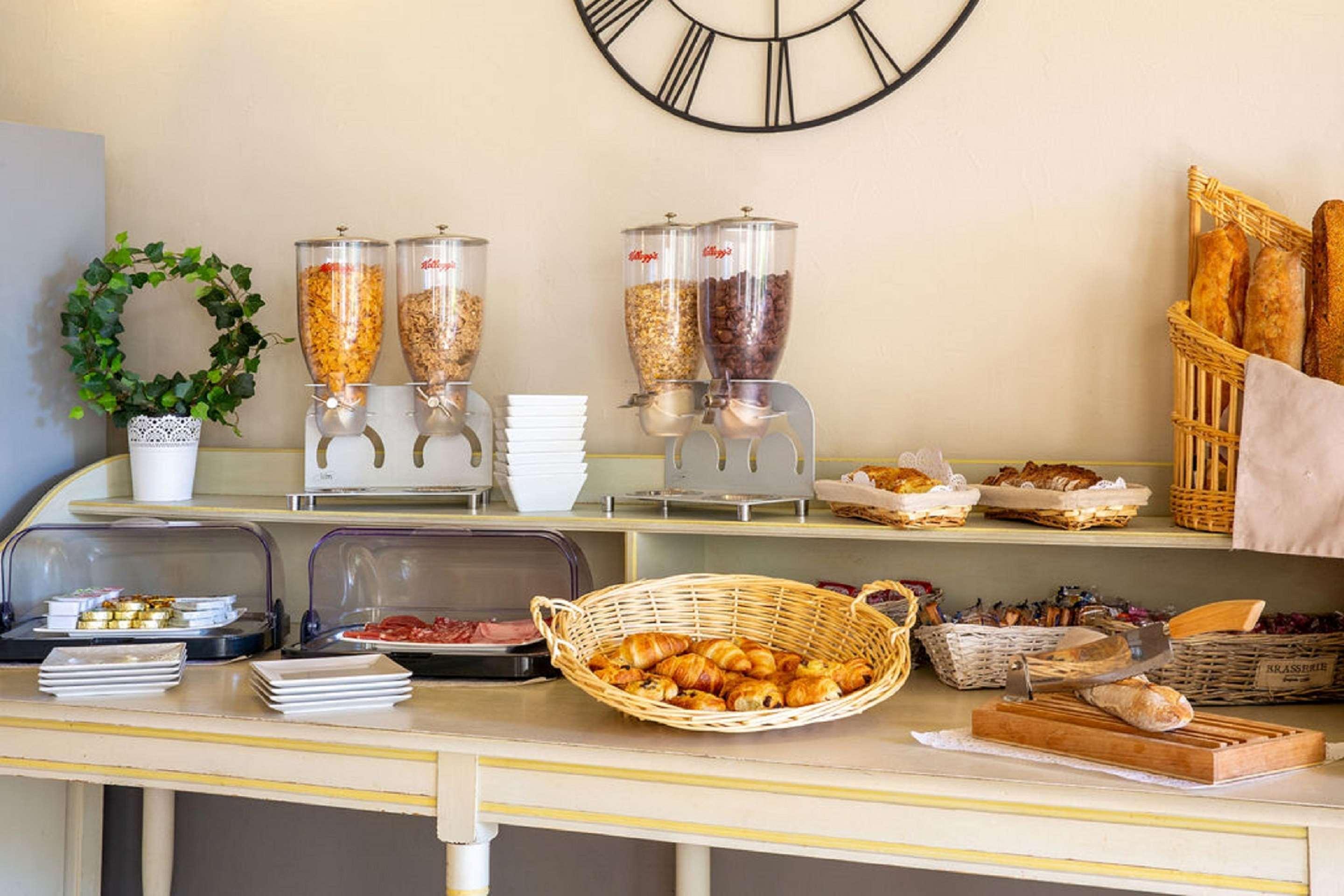 Best Western Le Val Majour Fontvieille Εξωτερικό φωτογραφία