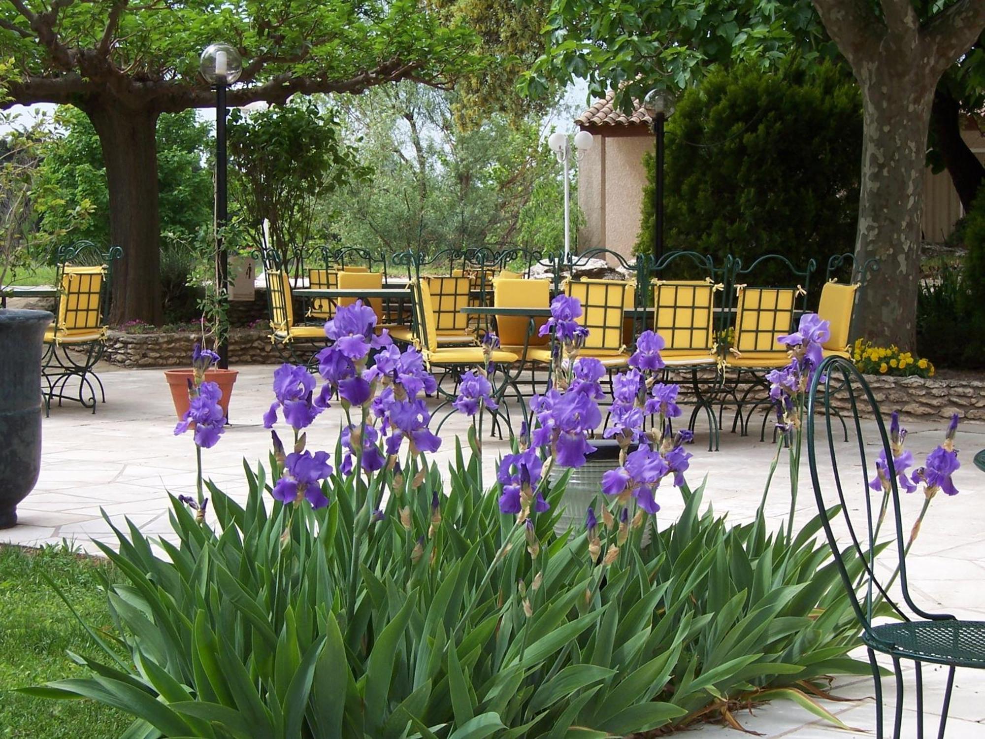 Best Western Le Val Majour Fontvieille Εξωτερικό φωτογραφία